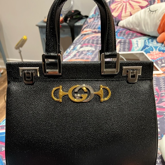 Gucci - Picture 3 of 4